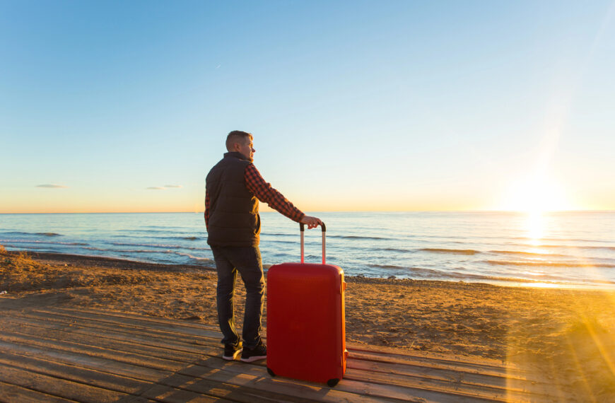 Moving Abroad Alone In My 40s Was NOT What I Expected